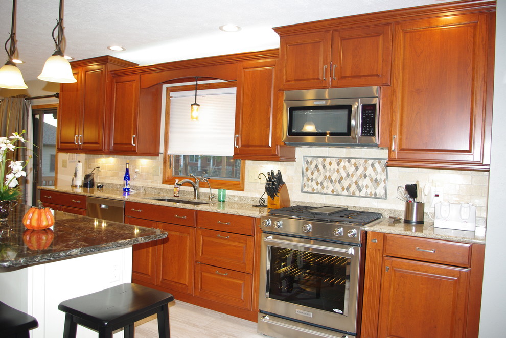 Custom Cabinetry Work in Southern Illinois & St. Louis Area - Traditional - Kitchen - St Louis ...