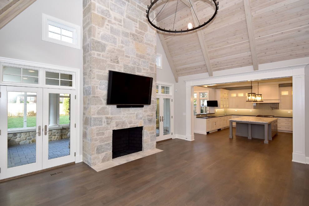 Home design - transitional home design idea in Chicago