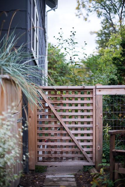 Cozy Backyard Family Space klassisk-traedgaard