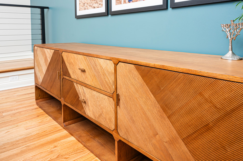 Home design - transitional home design idea in Indianapolis