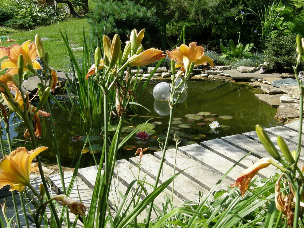 Вода в саду. Наши работы прошлых лет.