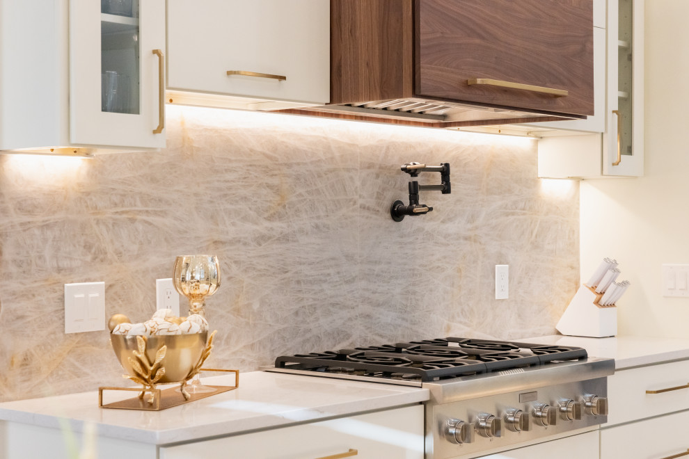 Pine Project: A Fusion of Warmth and Elegance