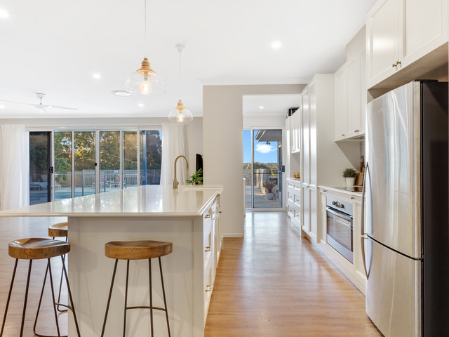 Full Kitchen Remodel lantlig-koek