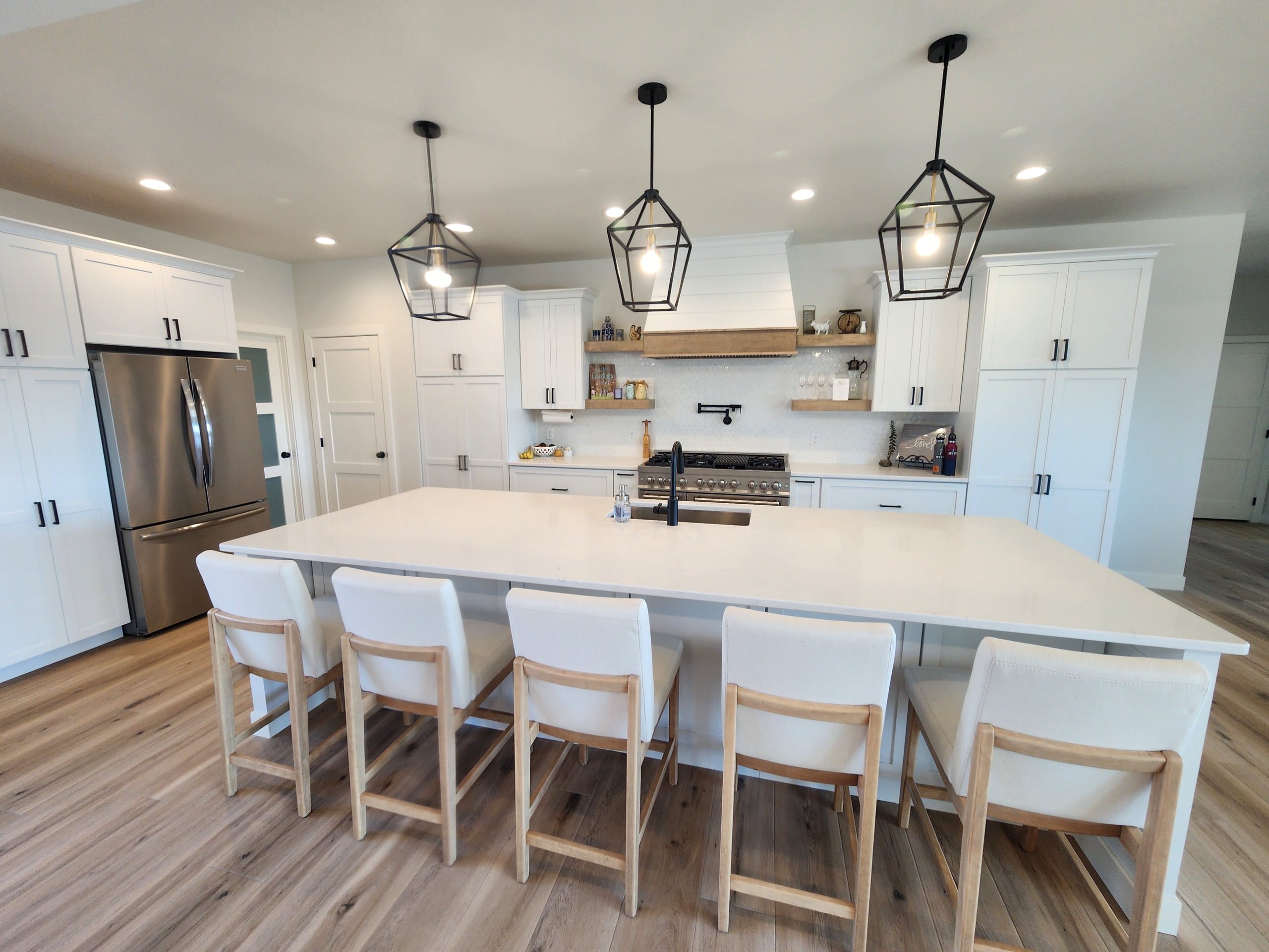 Whitewood Home with Iverson