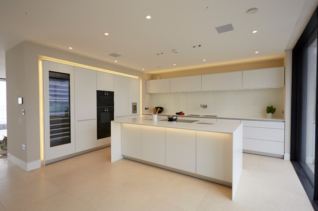 A bulthaup kitchen fit for Sandbanks - Contemporary 