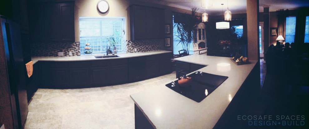 Inspiration for a transitional home design remodel in Austin