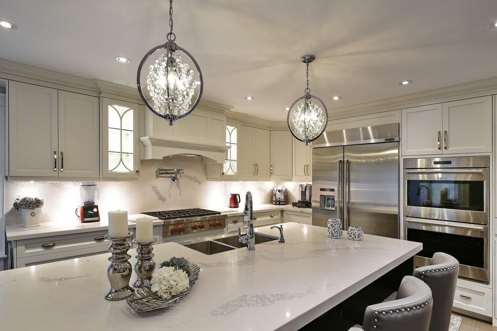 Kitchen - kitchen idea in Toronto