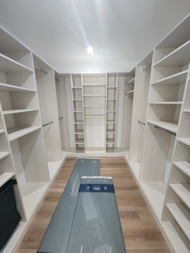 Walk in closets Small Med & Large Modern Closet Los Angeles by