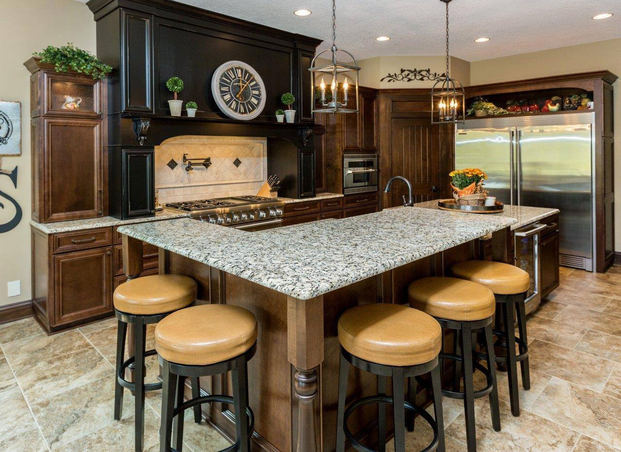 Kitchens - (Des Moines, Iowa)