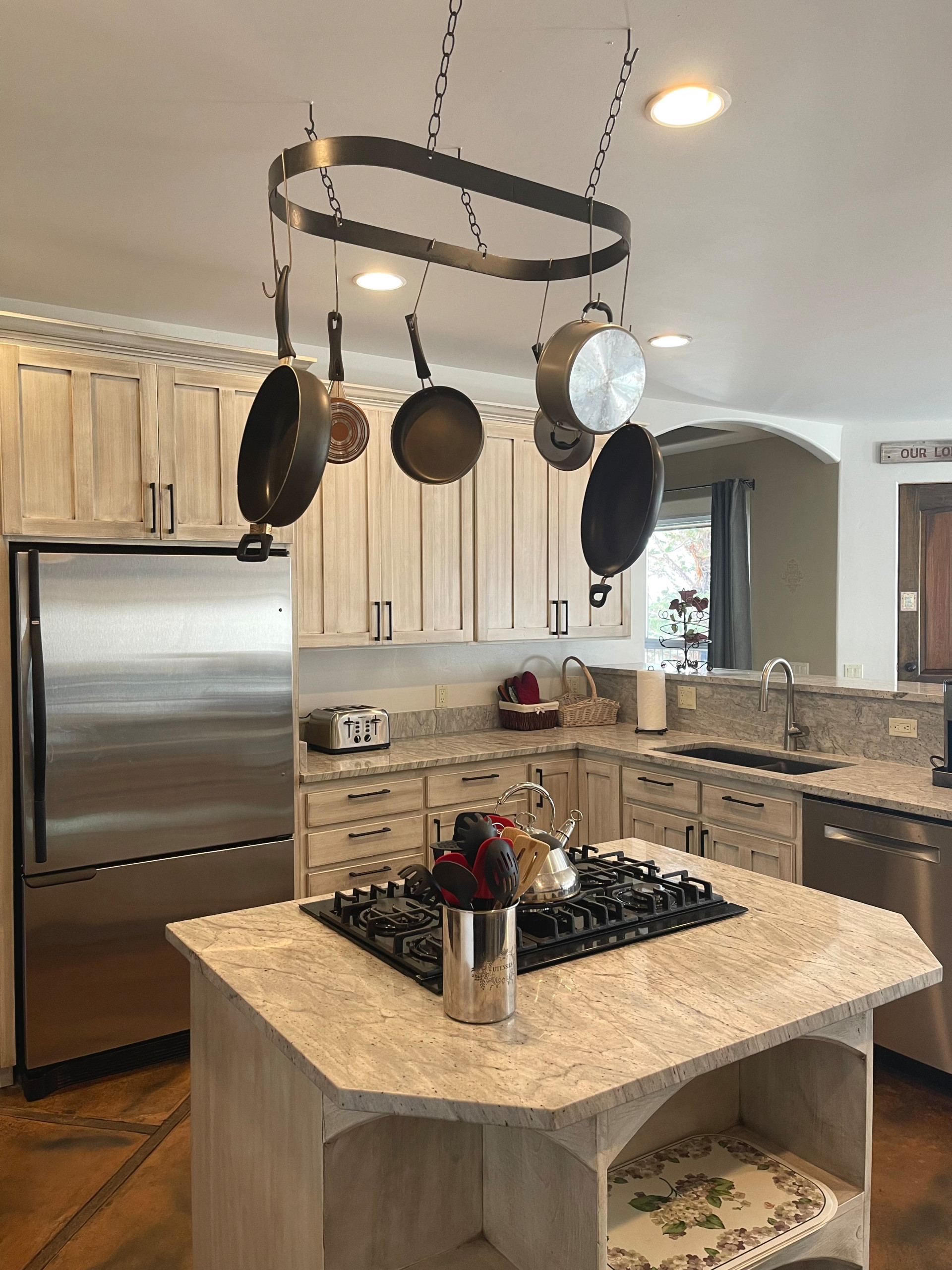 Redmond Kitchen & Bathroom Remodel