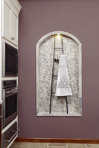 Kitchen - transitional kitchen idea in Indianapolis