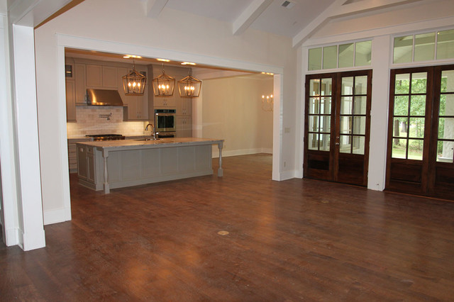 Elegant home design photo in Other