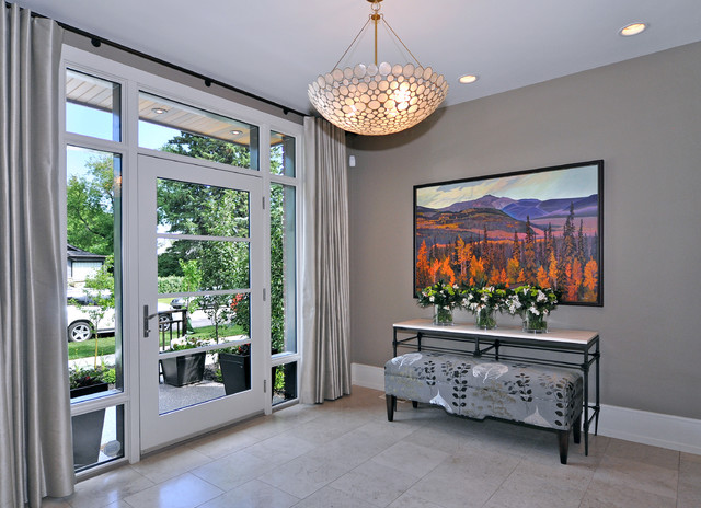 Foyer transitional-entry