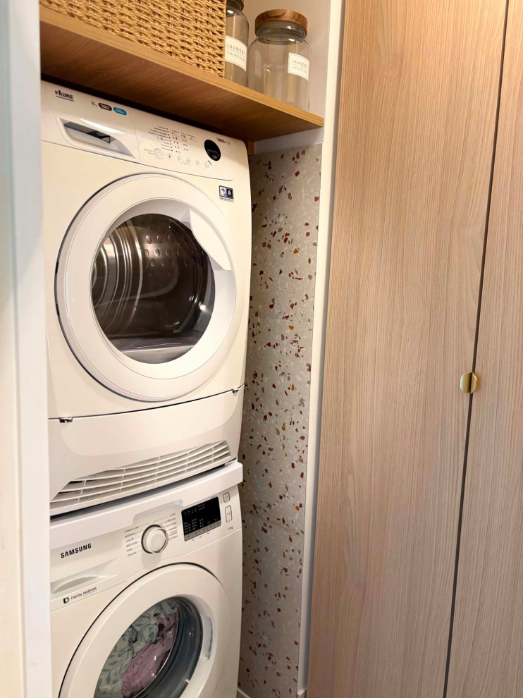 transformation d'une salle de douche en buanderie fonctionnelle