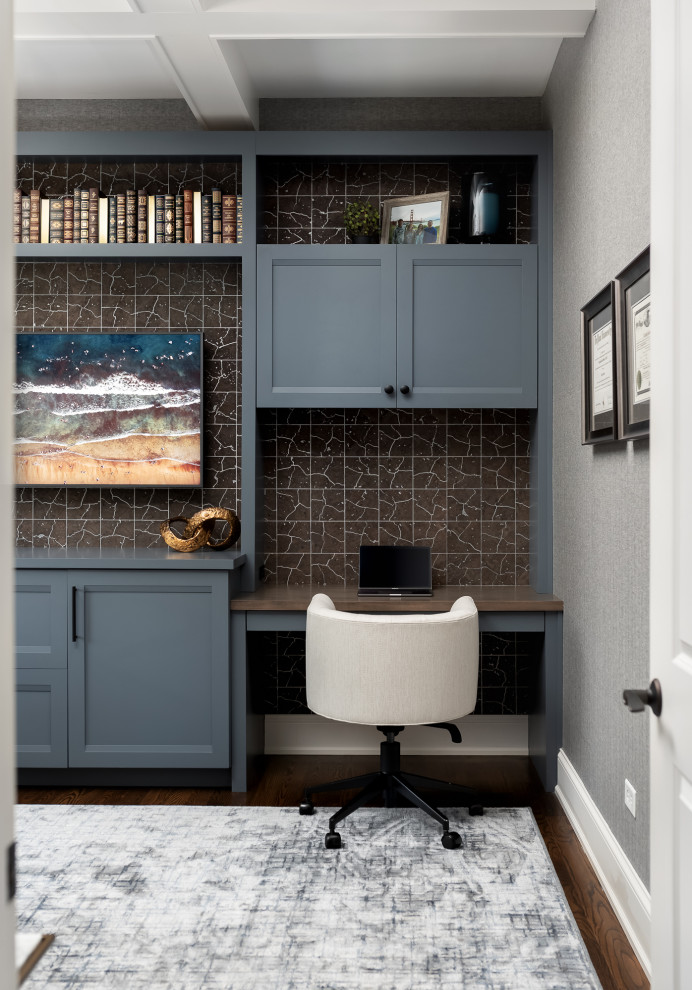 Transitional home office photo in Chicago