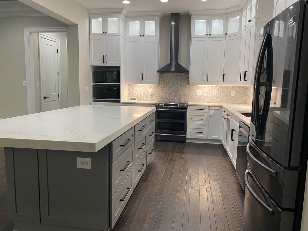 Inspiration for a large l-shaped eat-in kitchen remodel in DC Metro with quartz countertops, an island and white countertops