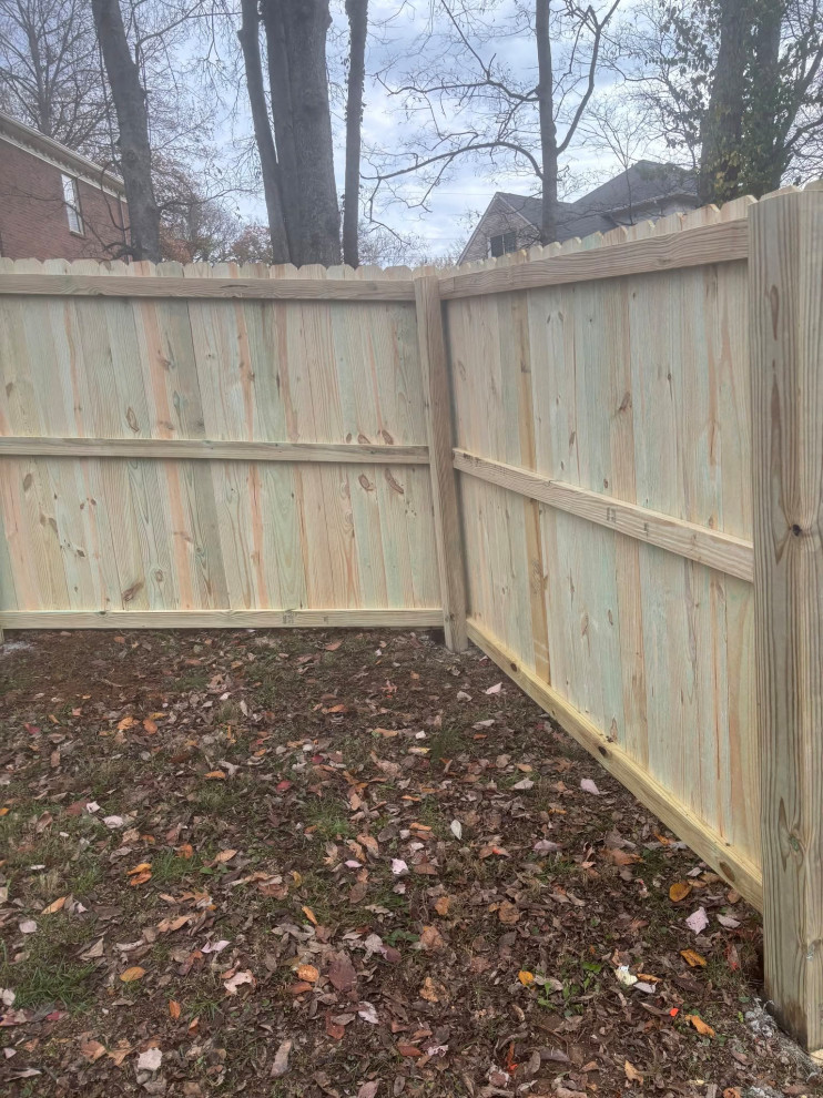 Custom Privacy Fence Installation