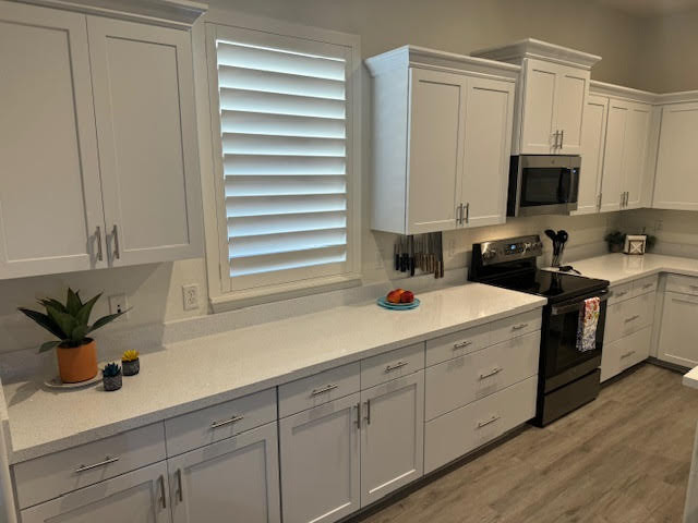 Kitchen and Bathroom White Shaker Reface