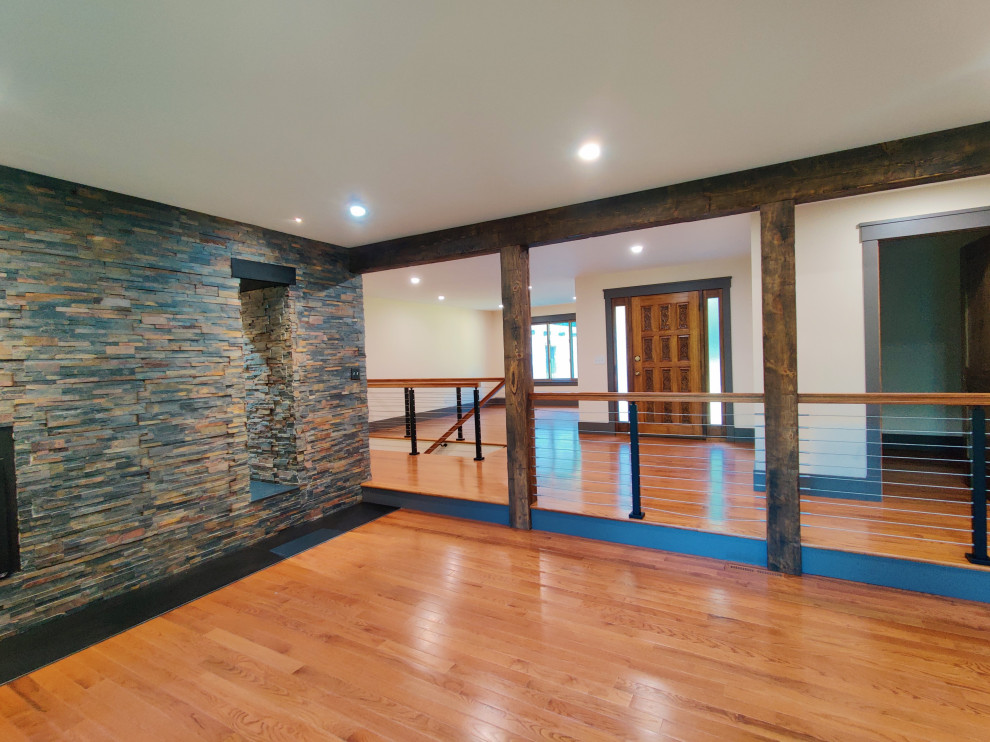 Home design - rustic home design idea in Bridgeport