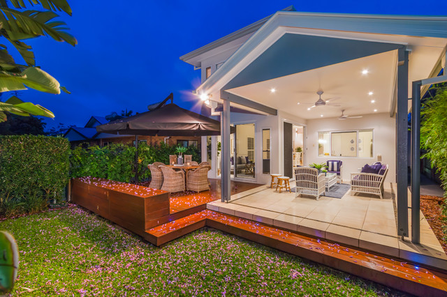Bulimba Contemporary coastal-patio