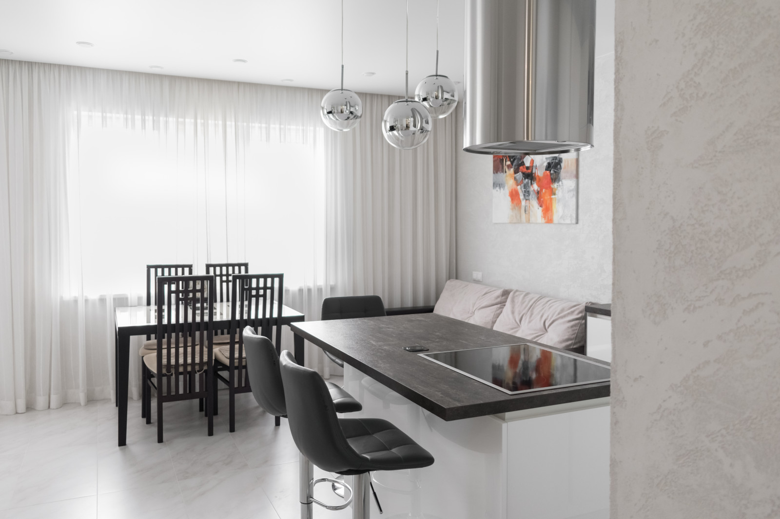 37,5 - 2 пространства на одной территории. Квартира для семьи медиков.