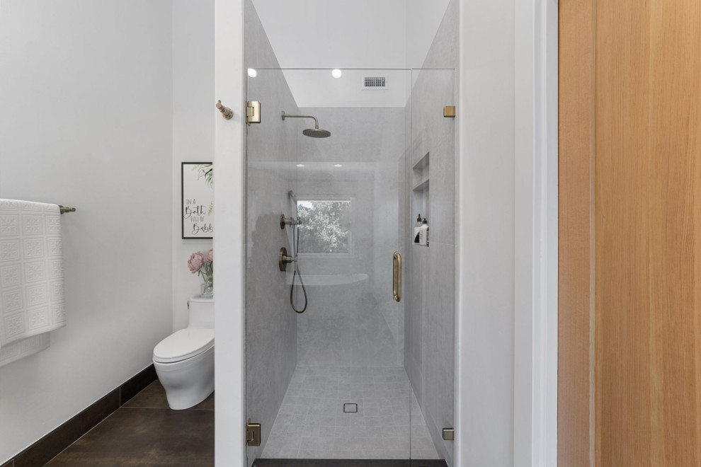 Modern Walk-In Shower in Master Bathroom Remodel in Santa Ana - Modern ...
