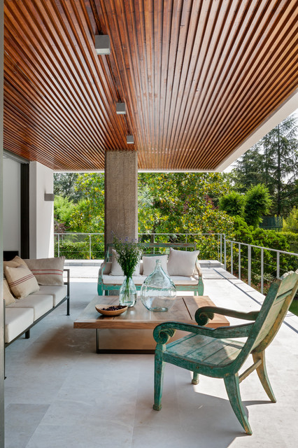 LA MORALEJA modern-veranda