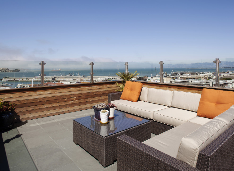 This is an example of a contemporary patio in San Francisco.