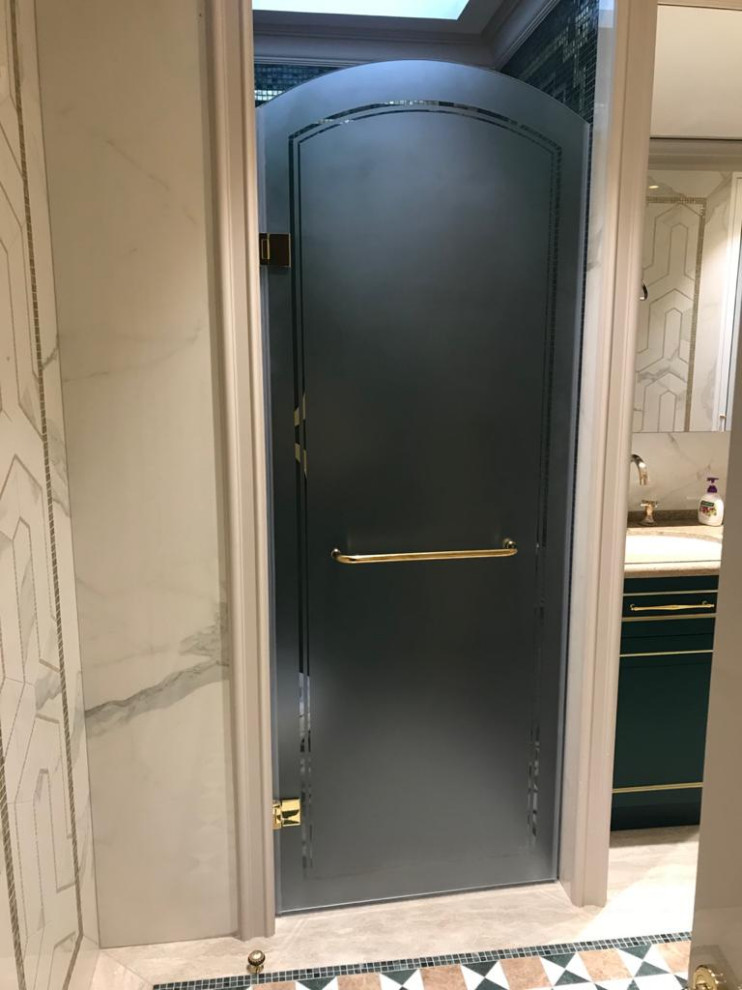 Стеклянные двери