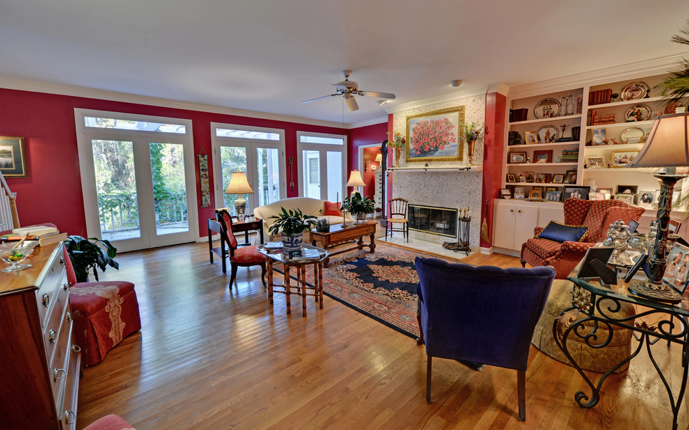 Inspiration for a timeless living room remodel in Atlanta