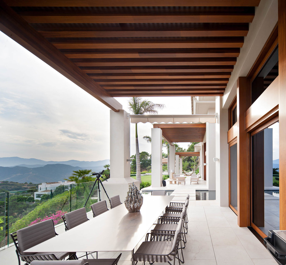 Дом с видом на Гибралтар