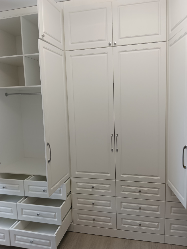 Шкаф платяной, 2023