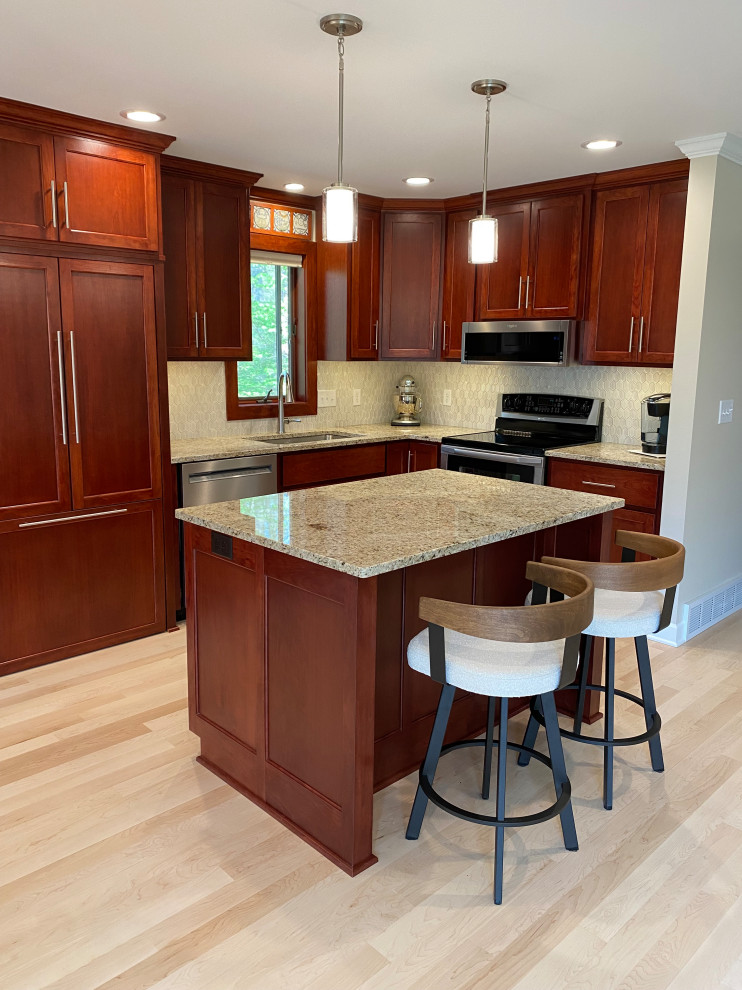 Kitchen - transitional kitchen idea in Minneapolis