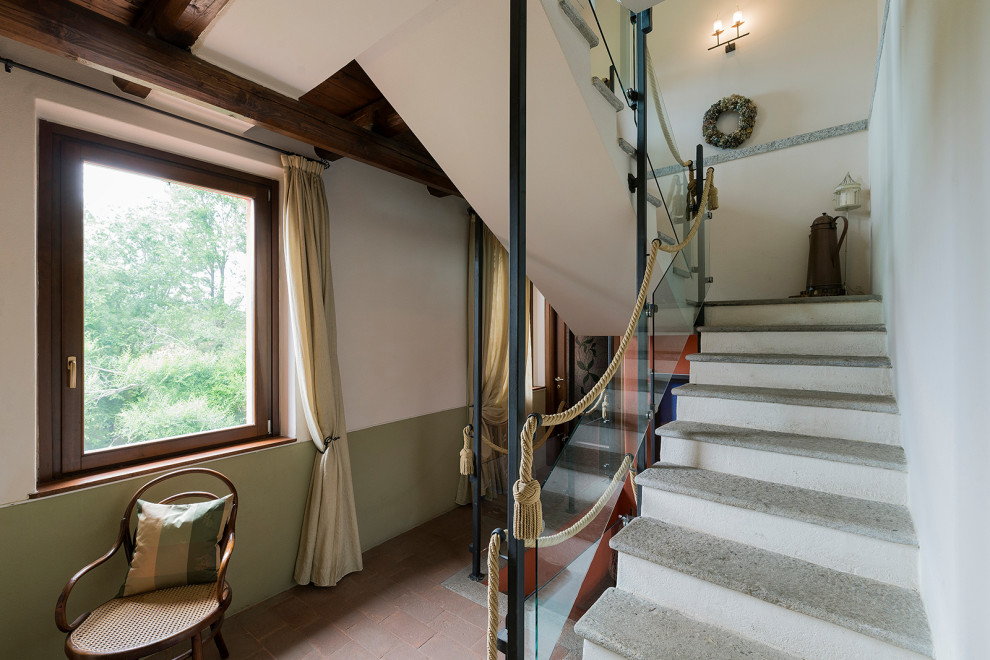 STILE SEMPLICE DAL CARATTERE DECISO