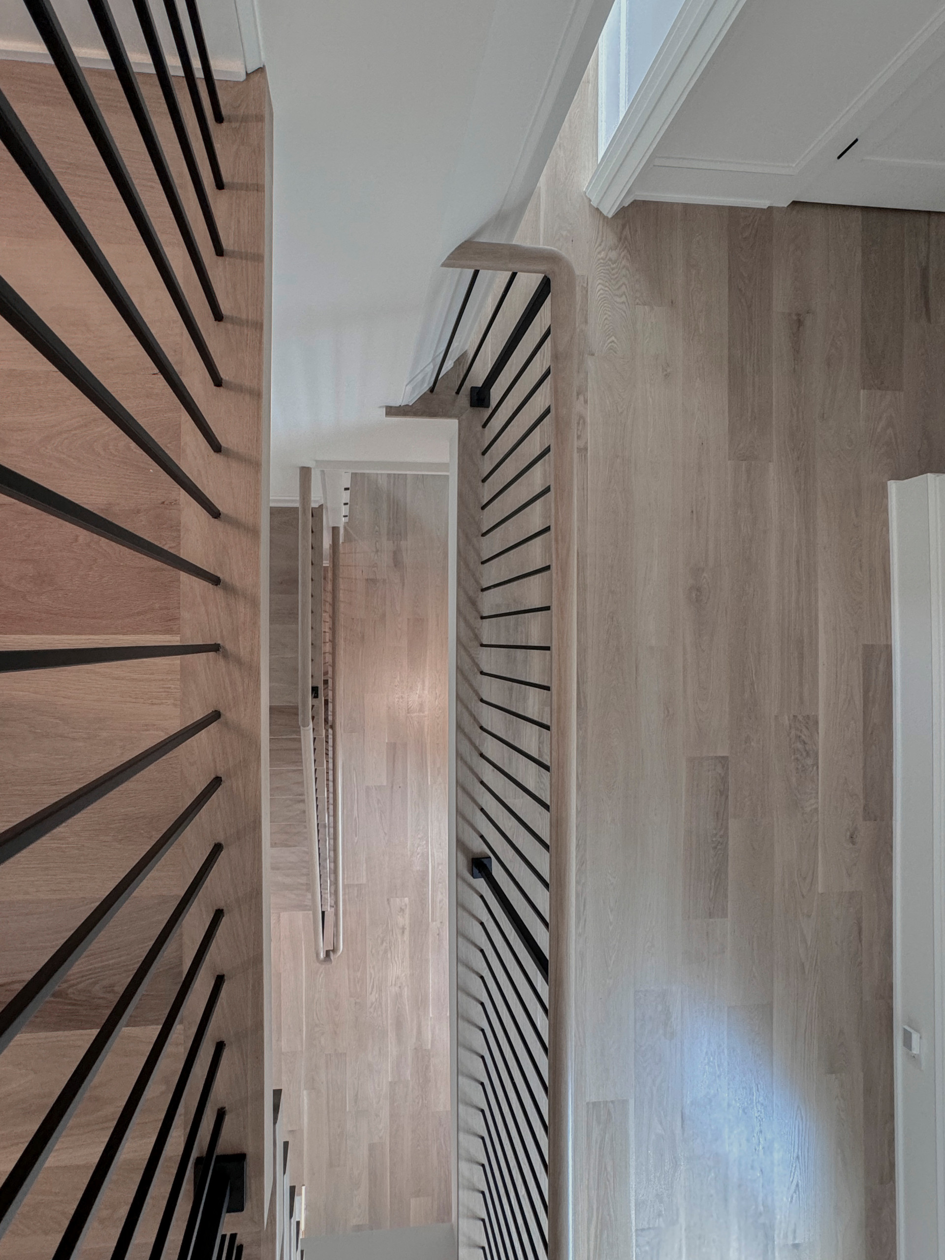 122_Modern Steel & Wood Floating Staircase, Arlington VA 22207