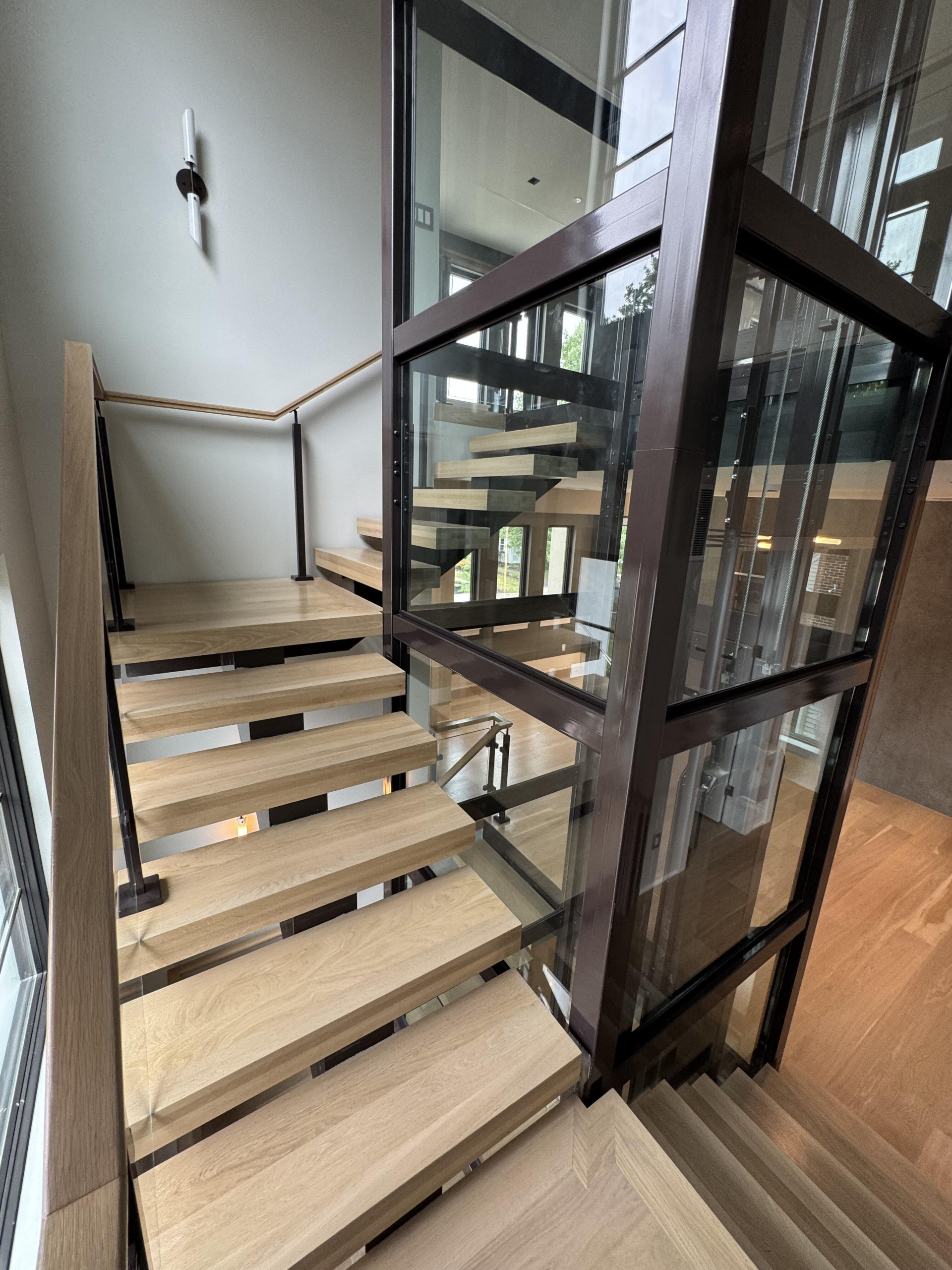 136_Modern Mono-Beam Encircling Glass Elevator, Bethesda, MD 20814