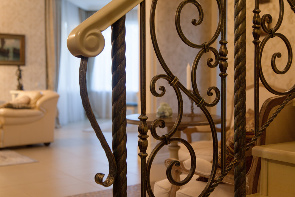 Гостиная, прихожая и холл в Классическом стиле. Фото реализованоного проекта