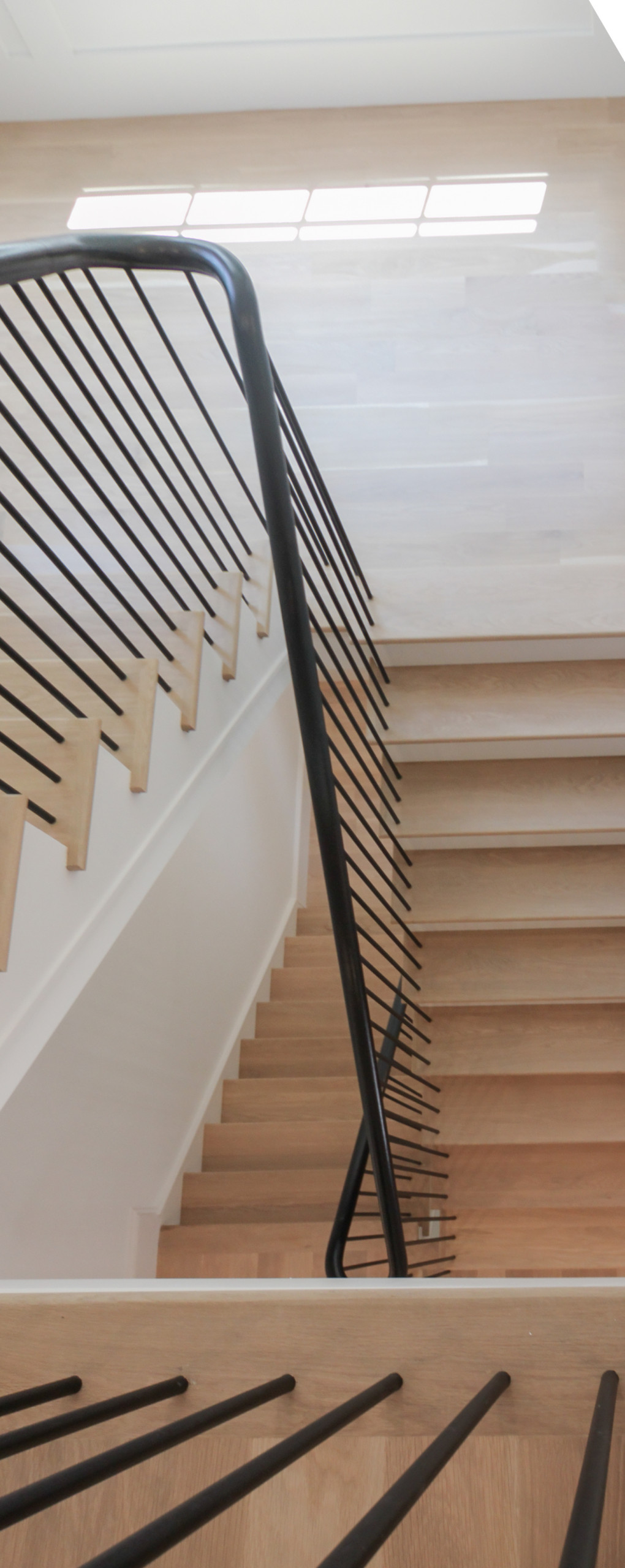88_Clean & Modern Staircase, Arlington VA 22207