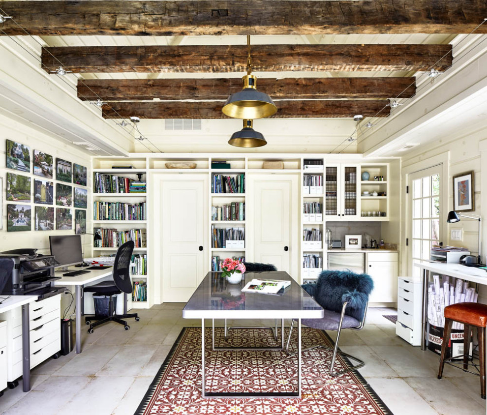Design ideas for an arts and crafts home office in DC Metro.