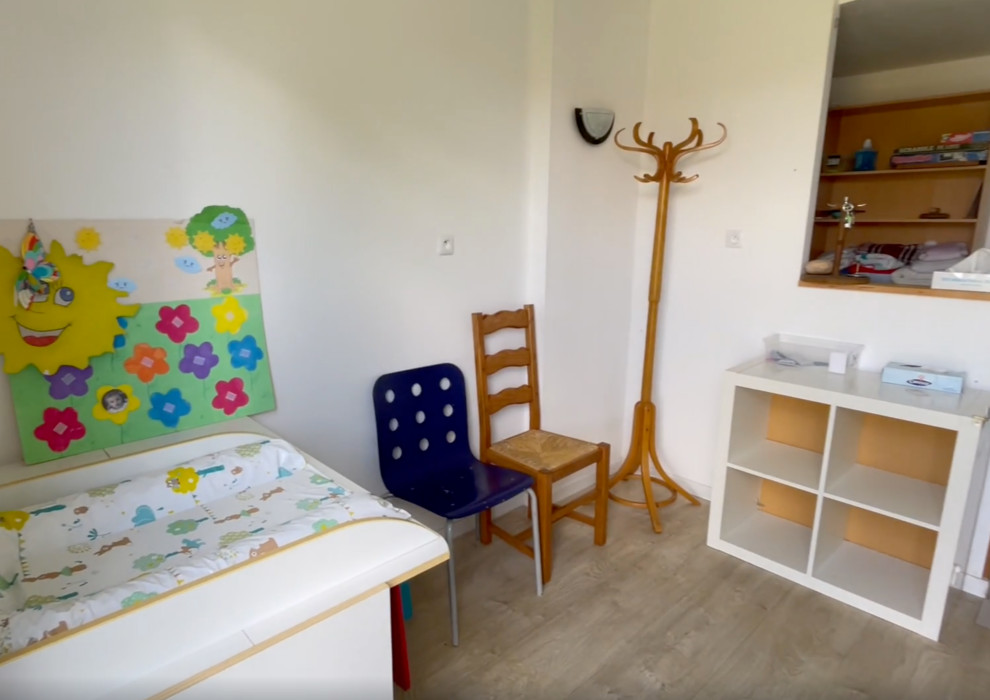 Aménagement d'une ancienne maison d'assistantes maternelles