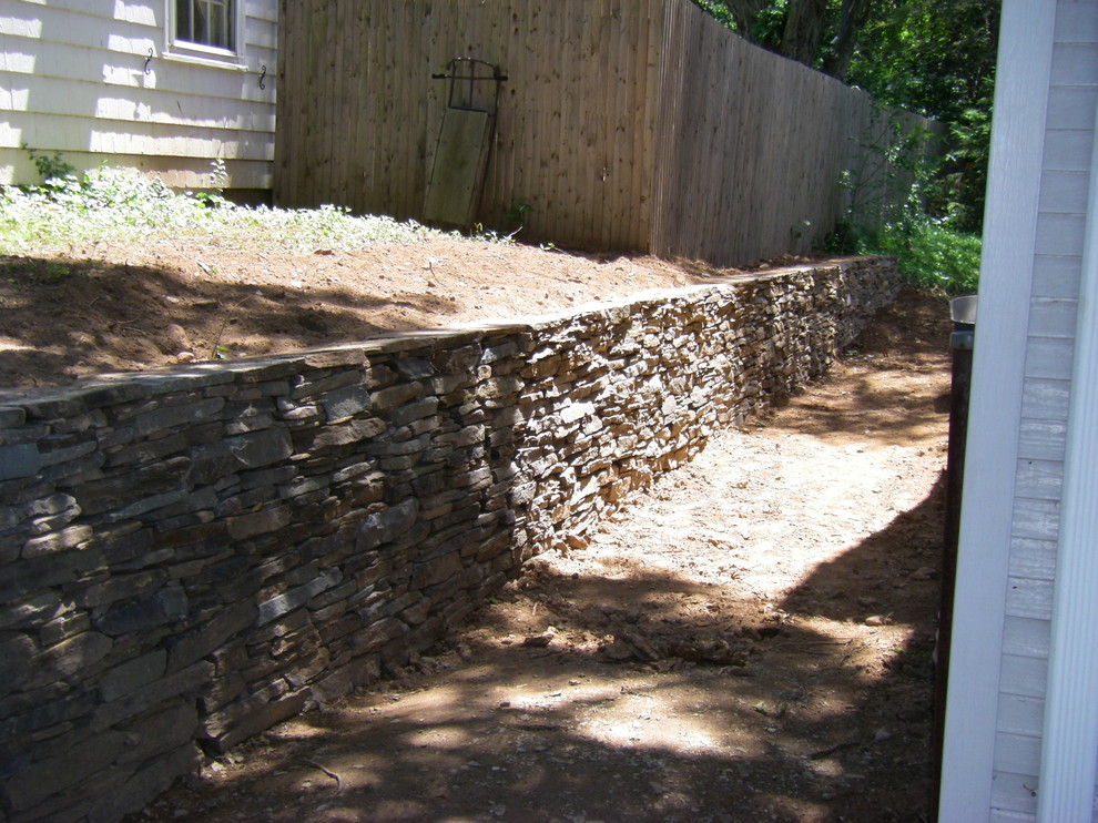 Inspiration for a rustic home design remodel in Bridgeport