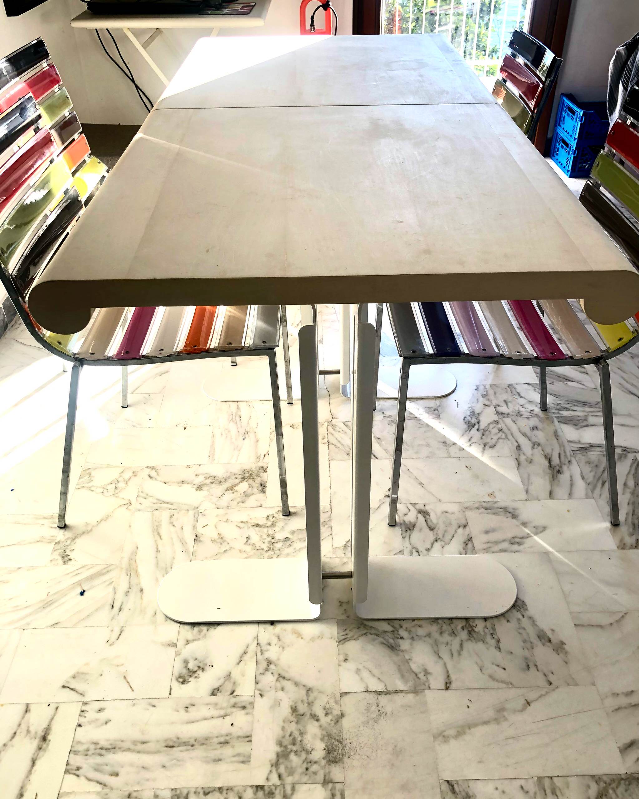 ROLL TABLE zona living