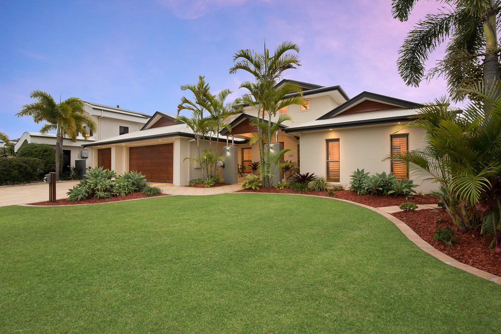 Photo of a modern two-storey exterior in Brisbane.