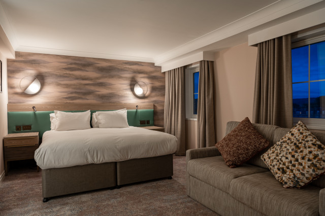 DoubleTree Hilton Bath eclectic-bedroom