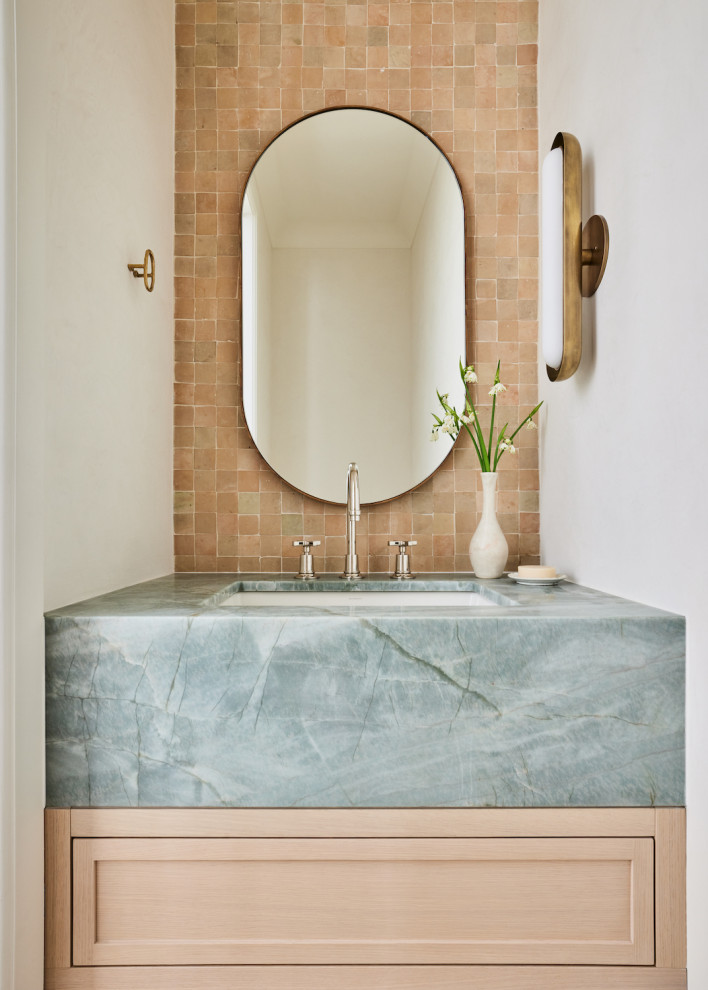 Photo of a contemporary cloakroom in New York.