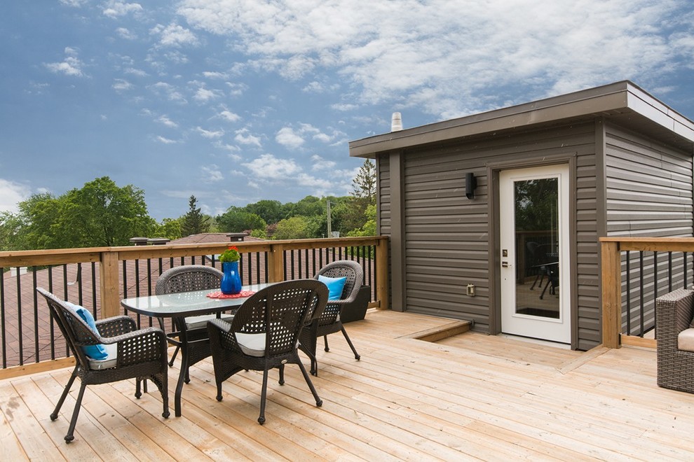 Home design - transitional home design idea in Ottawa