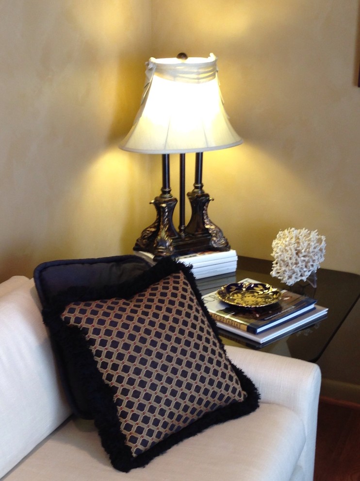 Inspiration for a transitional home design remodel in Baltimore