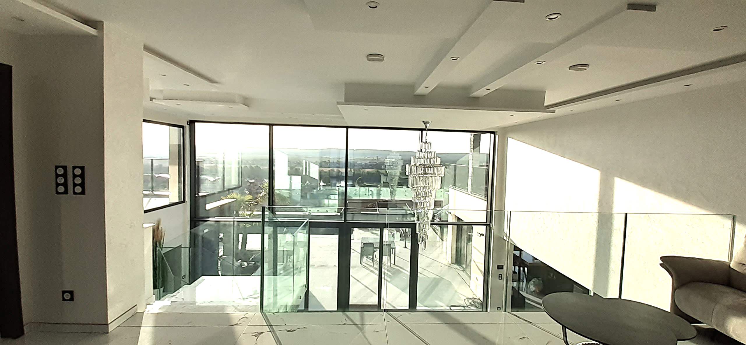 Maison contemporaine de 500m2. Conception des intérieurs