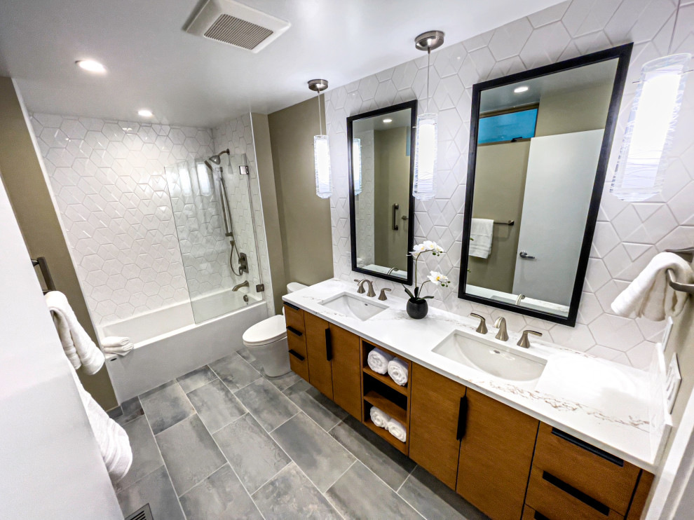 Exquisite NW PDX Condo Primary Bath