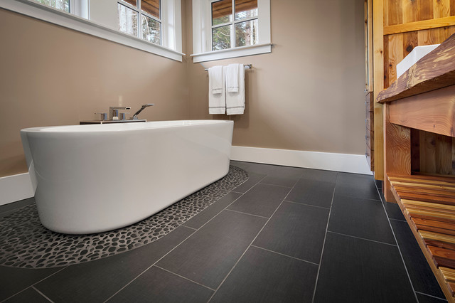 Browns Residence modern-badezimmer